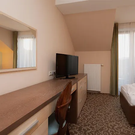Hotel Green 3*