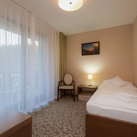 Hotel Green Hotel 3*